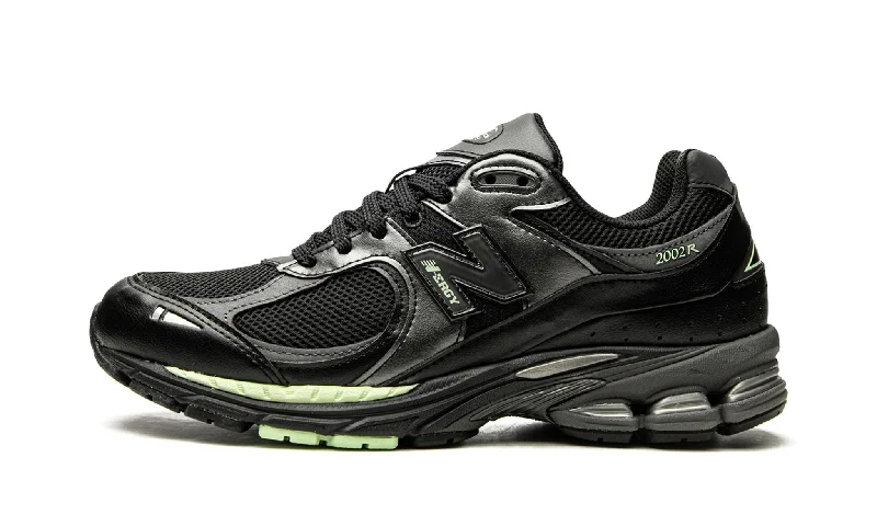 New Balance 2002R Black Silver Green