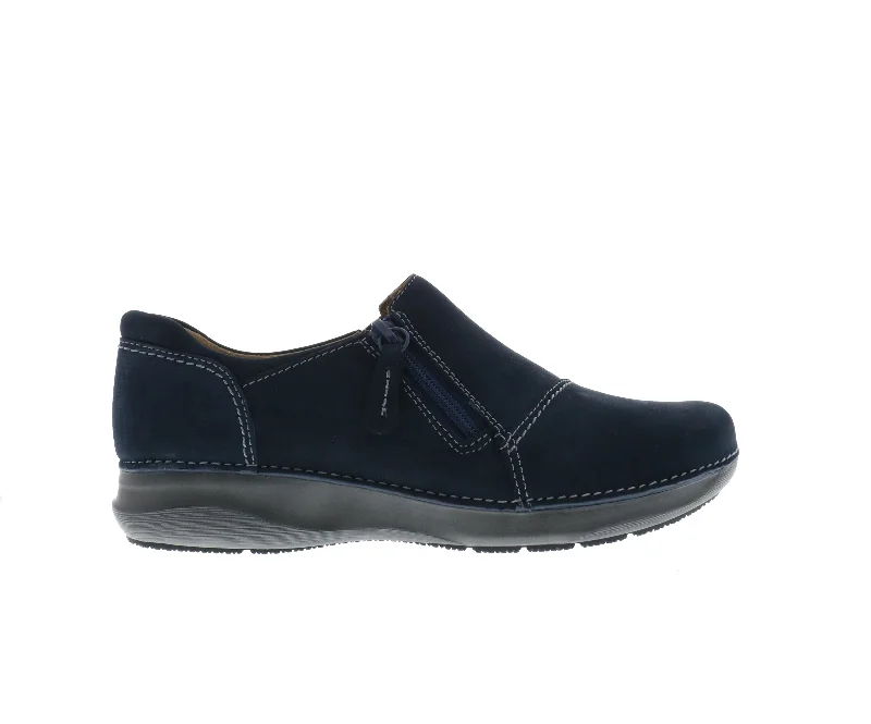 Clarks Appley Zip (Women's) - Navy Nubuck