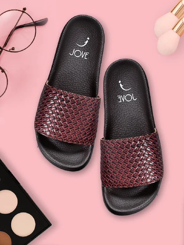 Women Brown Basket Weave Textured Slides